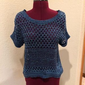 Knit short sleeve sweater